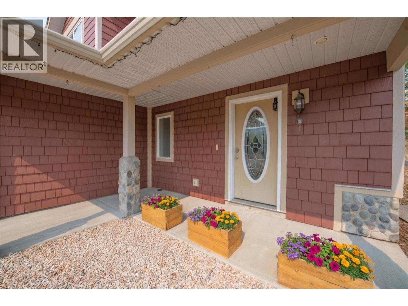 1808 Skyview Crescent Property Photo 5