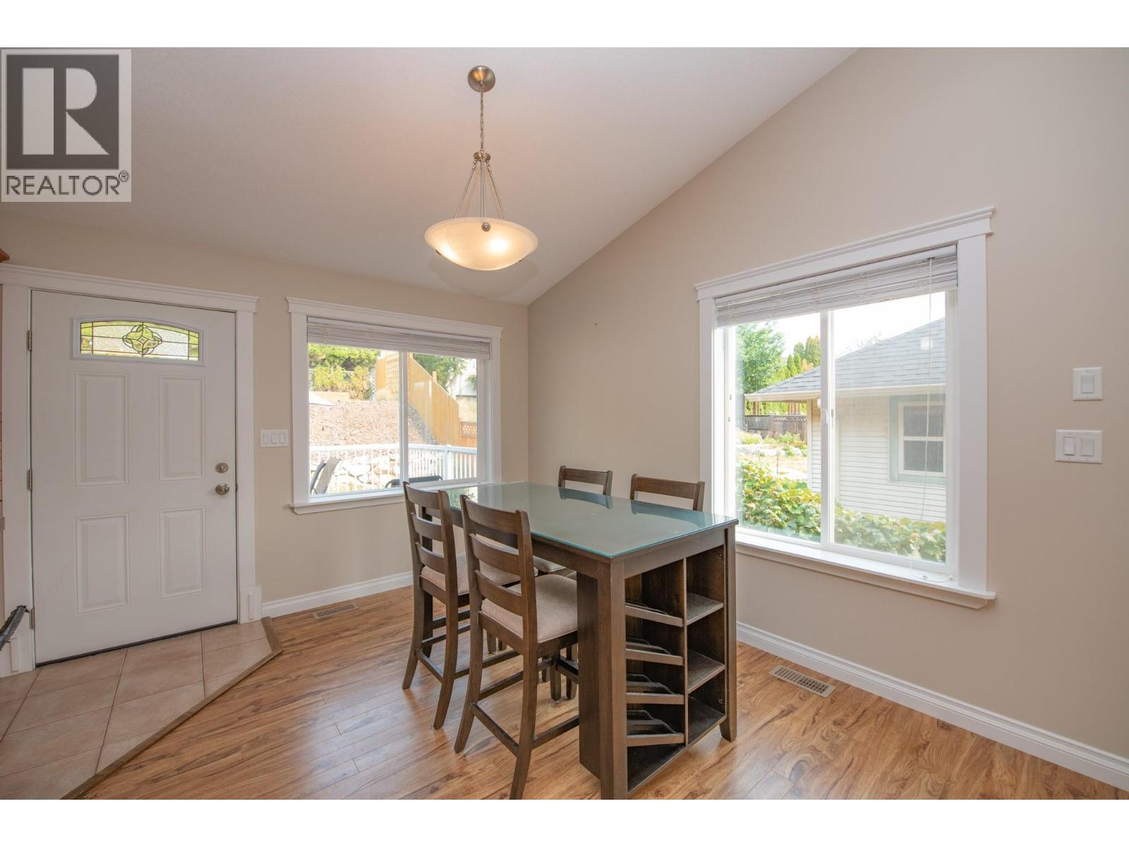 1808 Skyview Crescent Property Photo 13