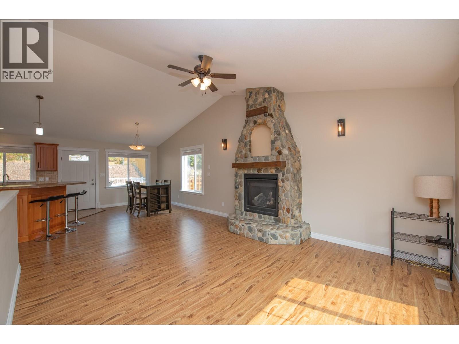 1808 Skyview Crescent Property Photo 16