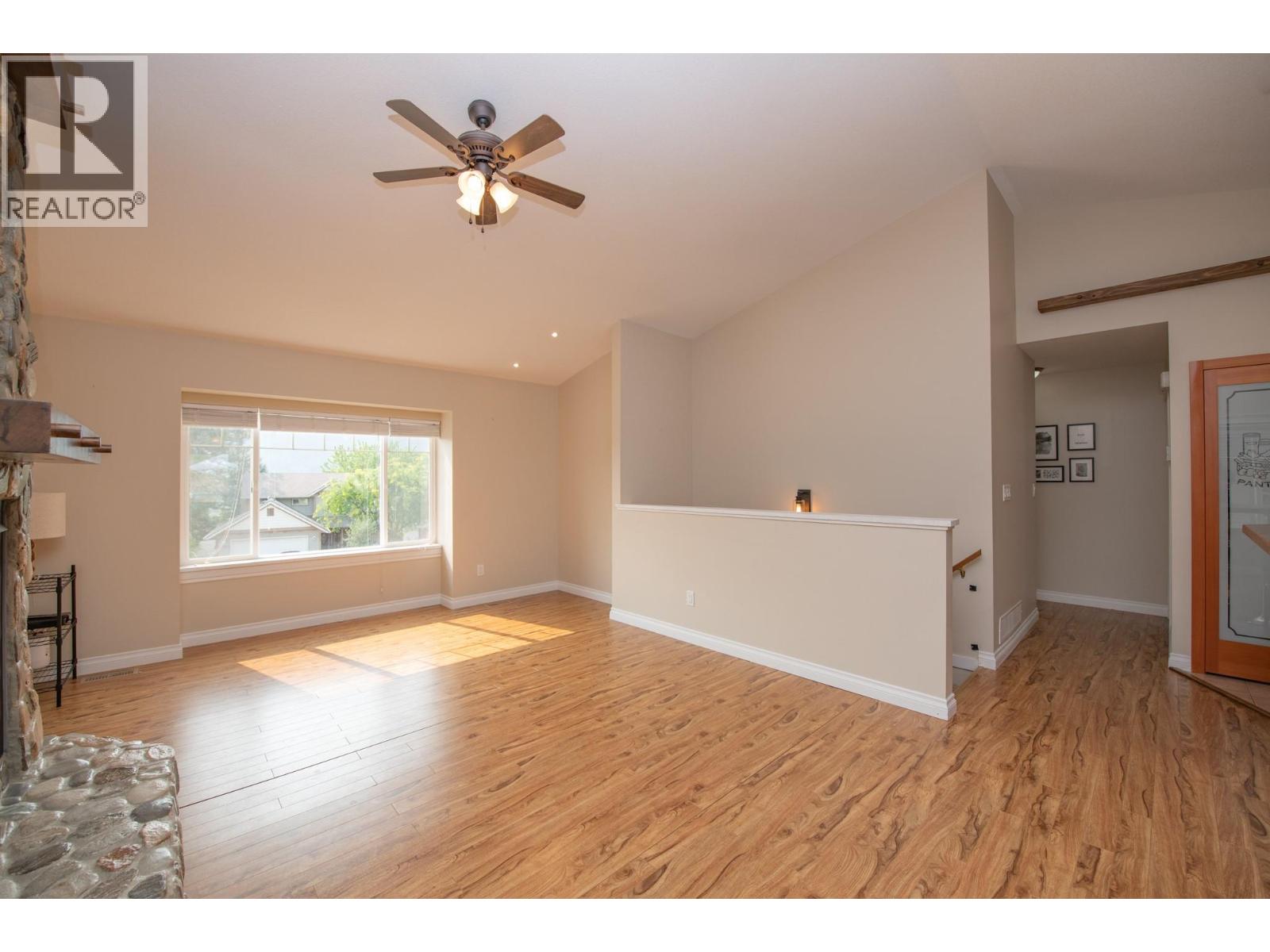 1808 Skyview Crescent Property Photo 17