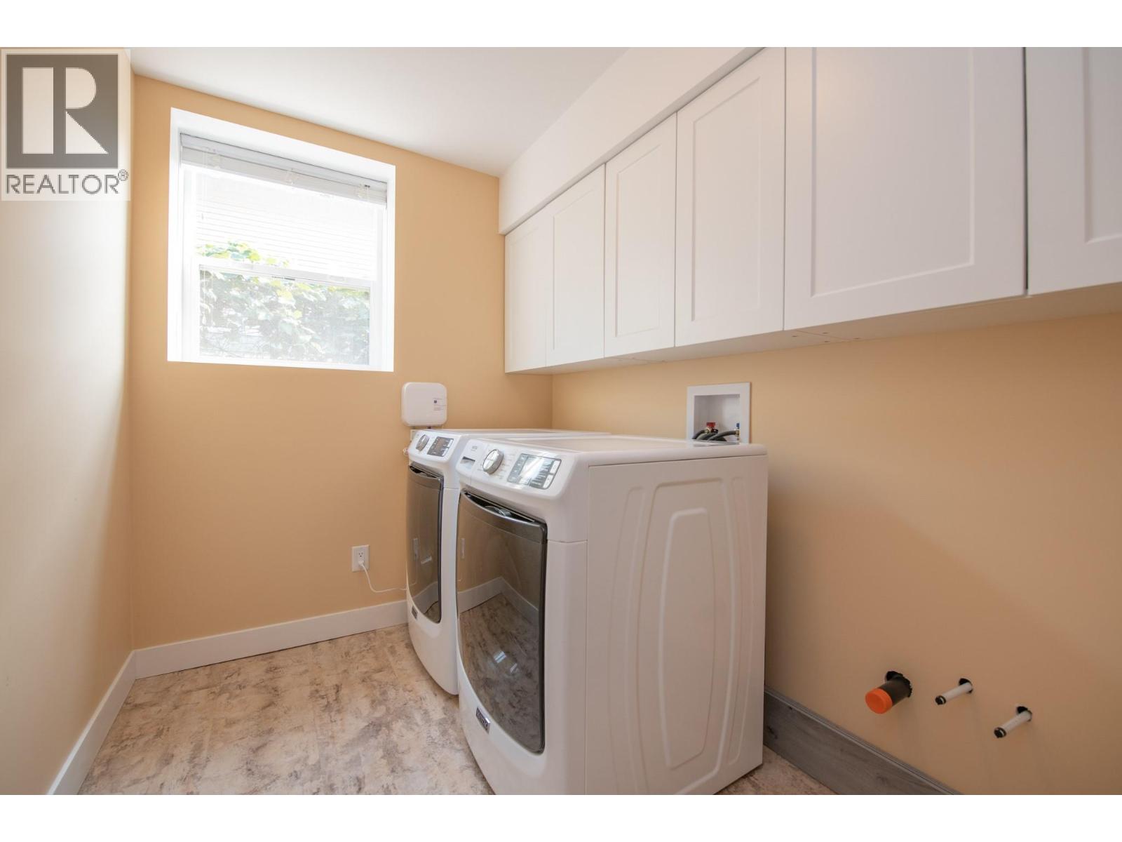 1808 Skyview Crescent Property Photo 26