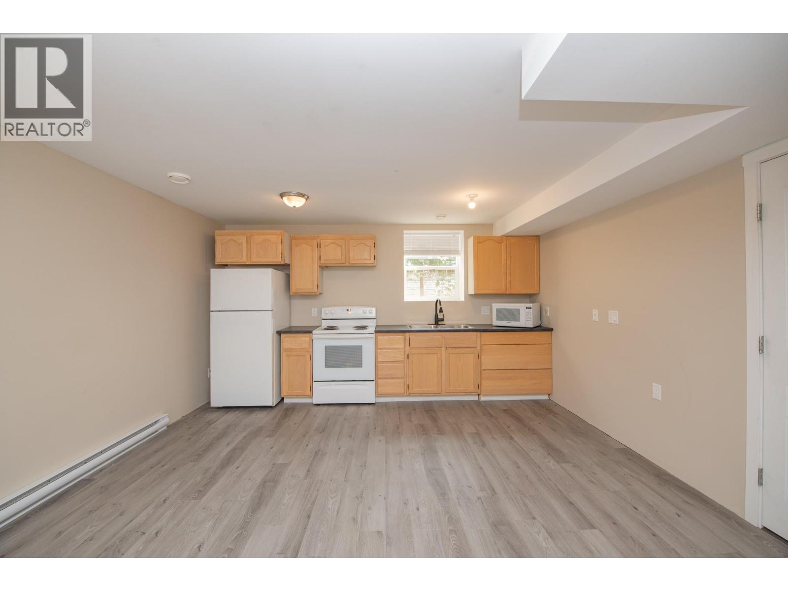 1808 Skyview Crescent Property Photo 28