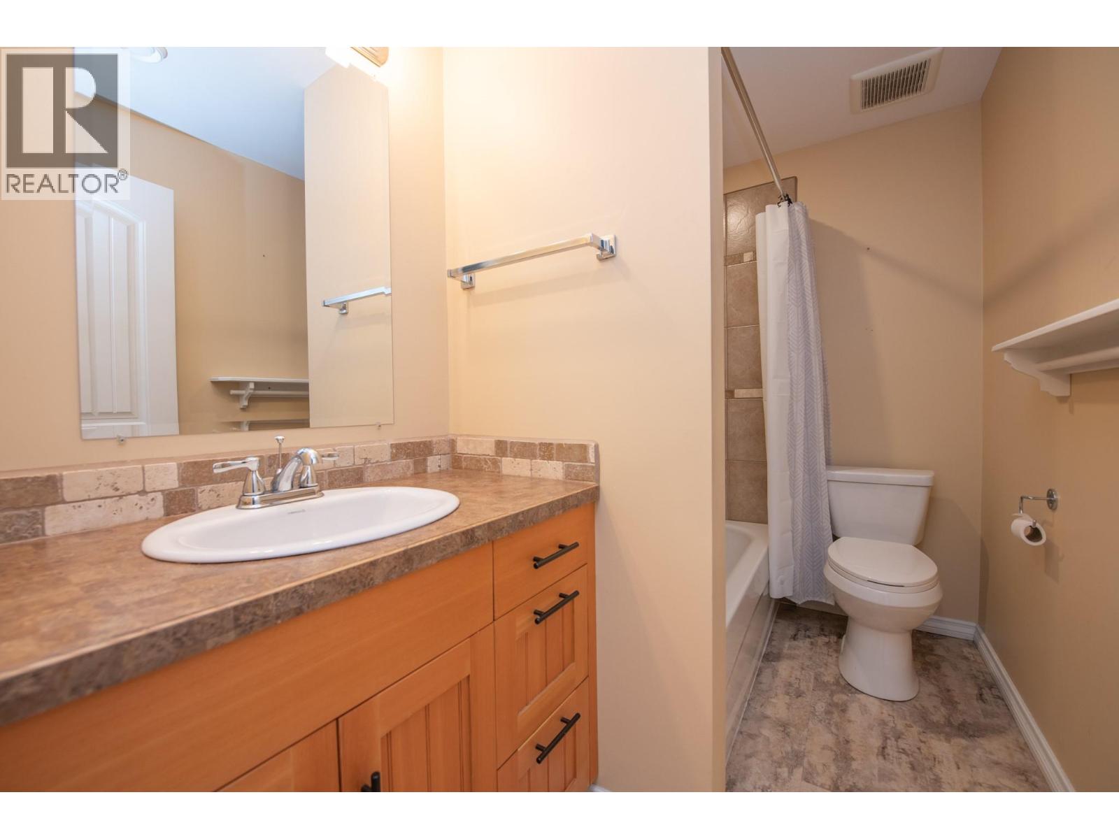 1808 Skyview Crescent Property Photo 35