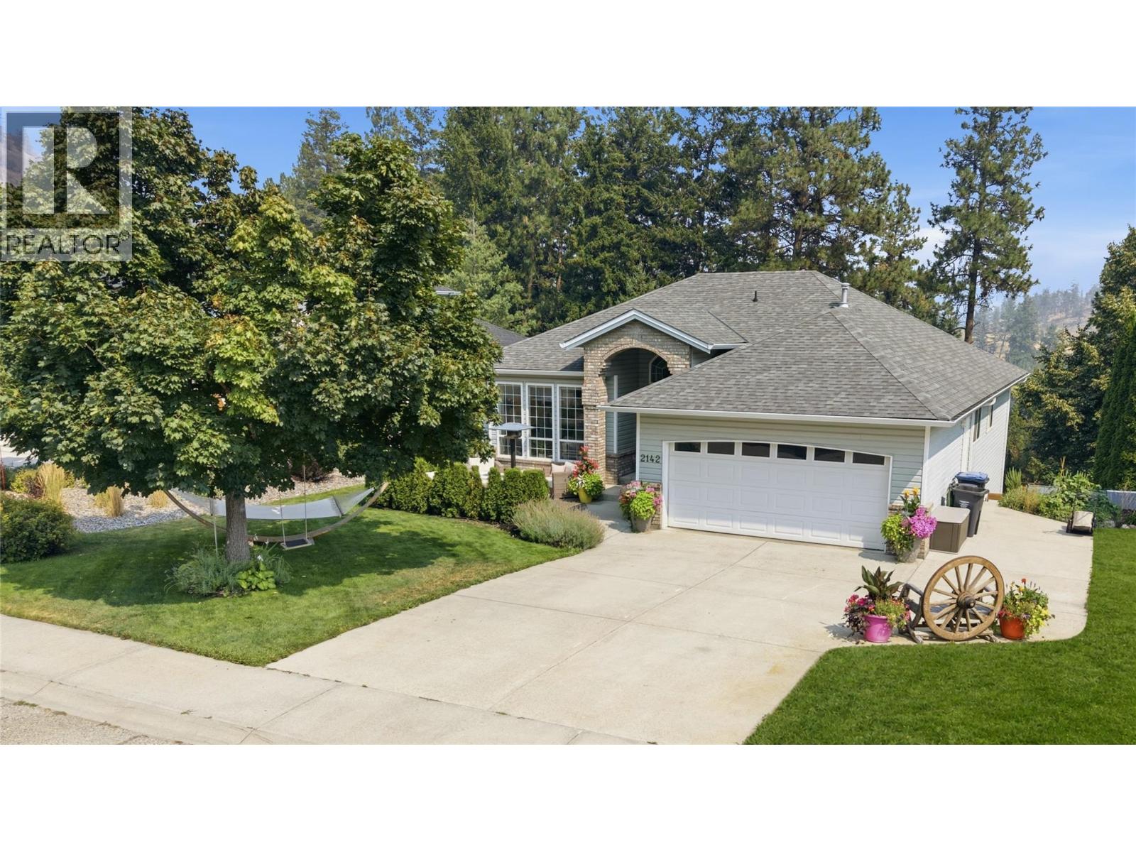 2142 Shannon Woods Way Property Photo 1
