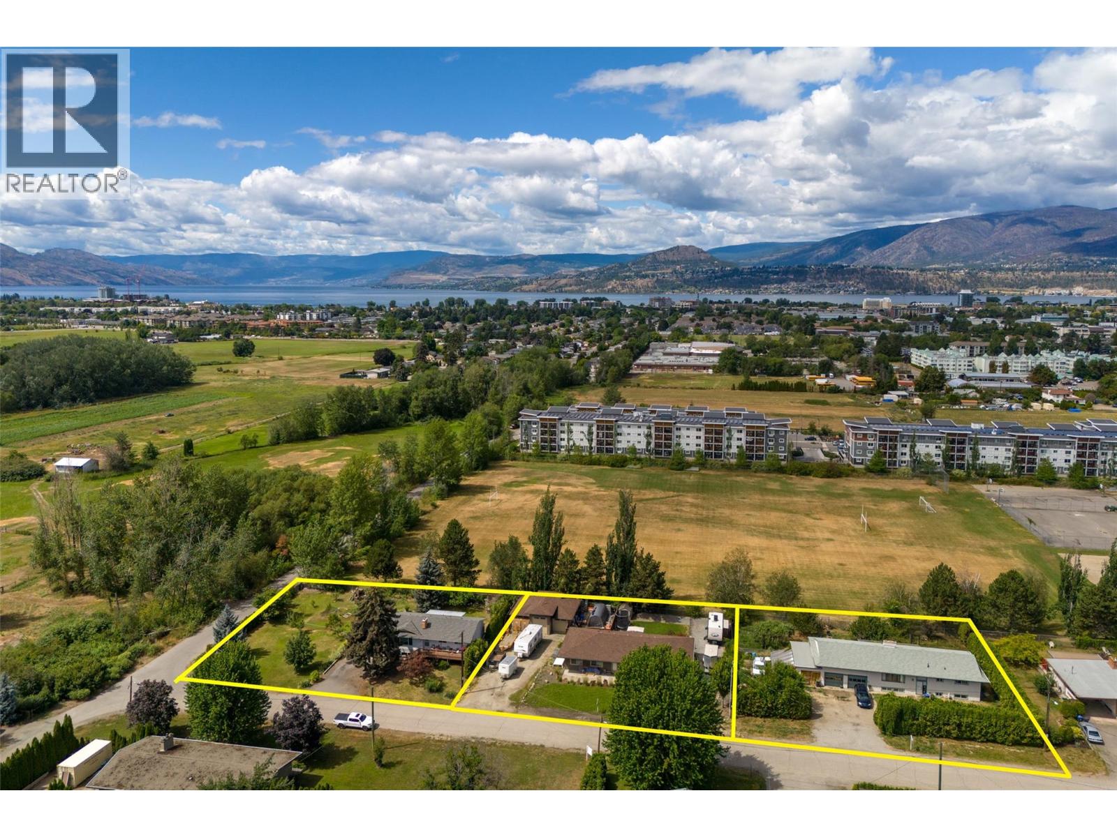 3260 St. Amand Road Property Photo 1