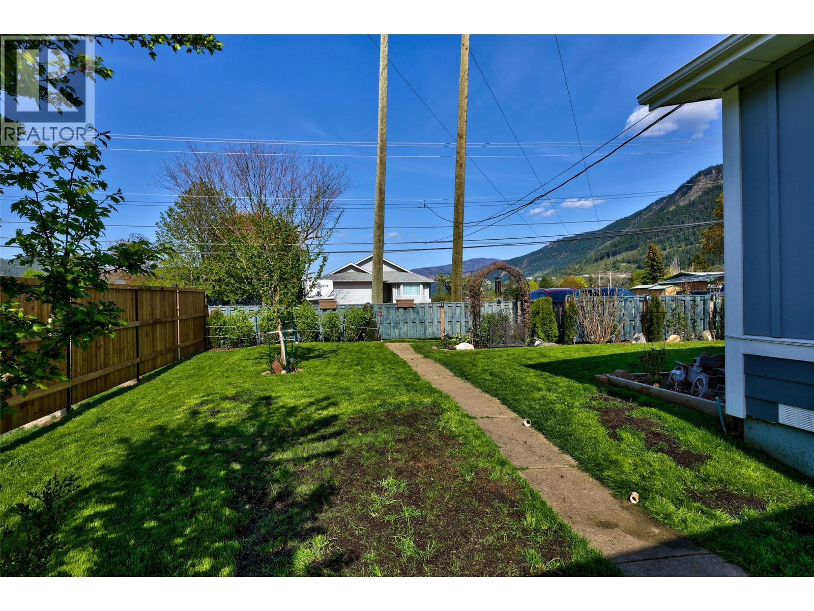 518 Pine Street Property Photo 24