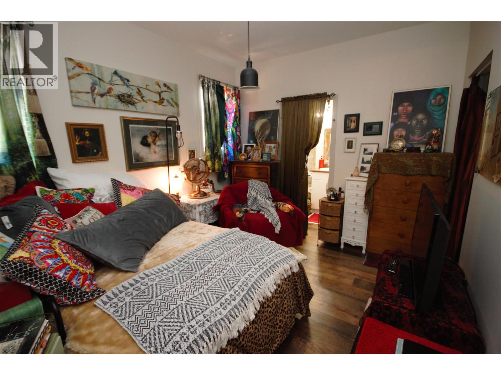 6941 Meadows Drive Property Photo 15