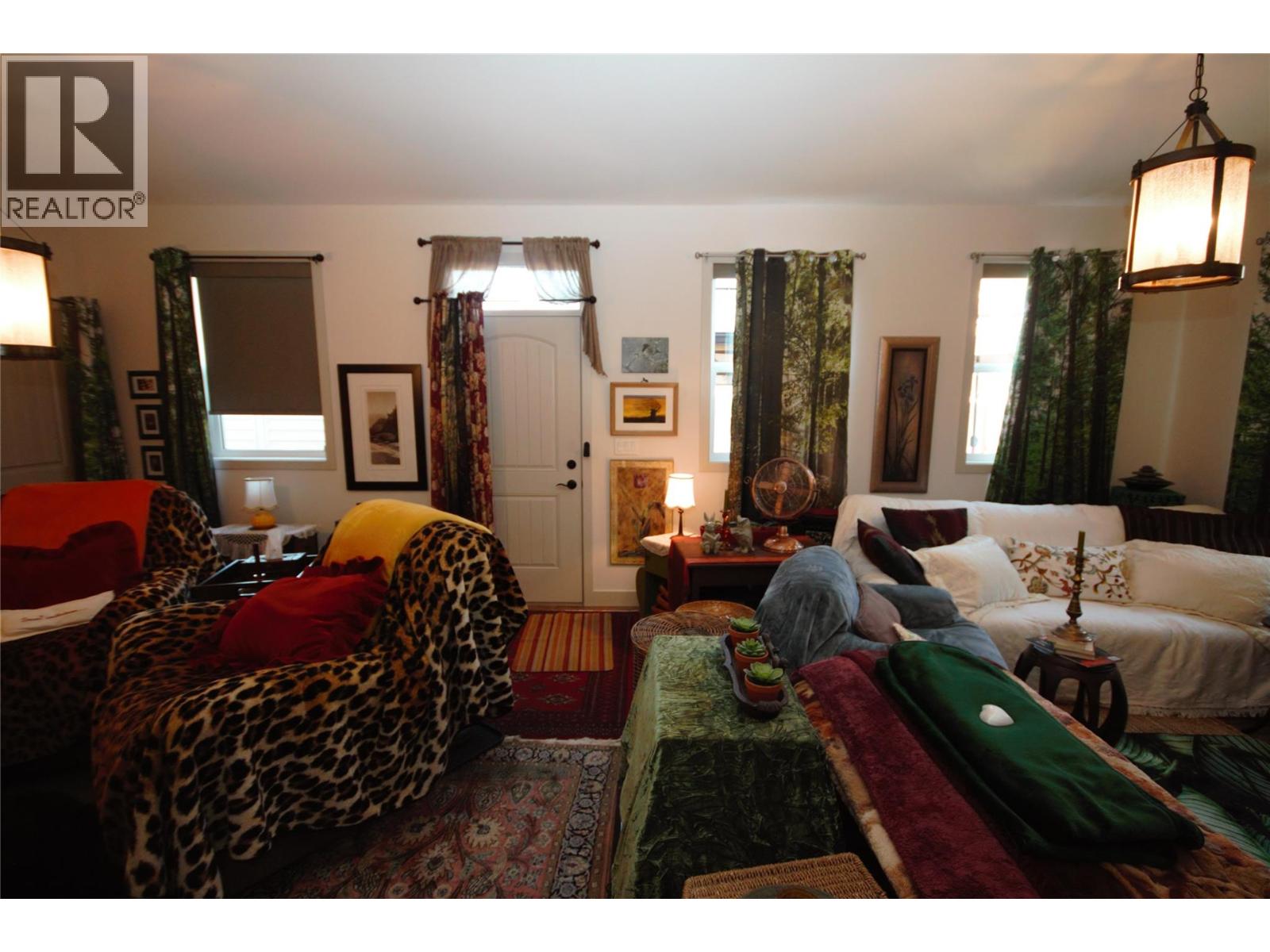 6941 Meadows Drive Property Photo 21