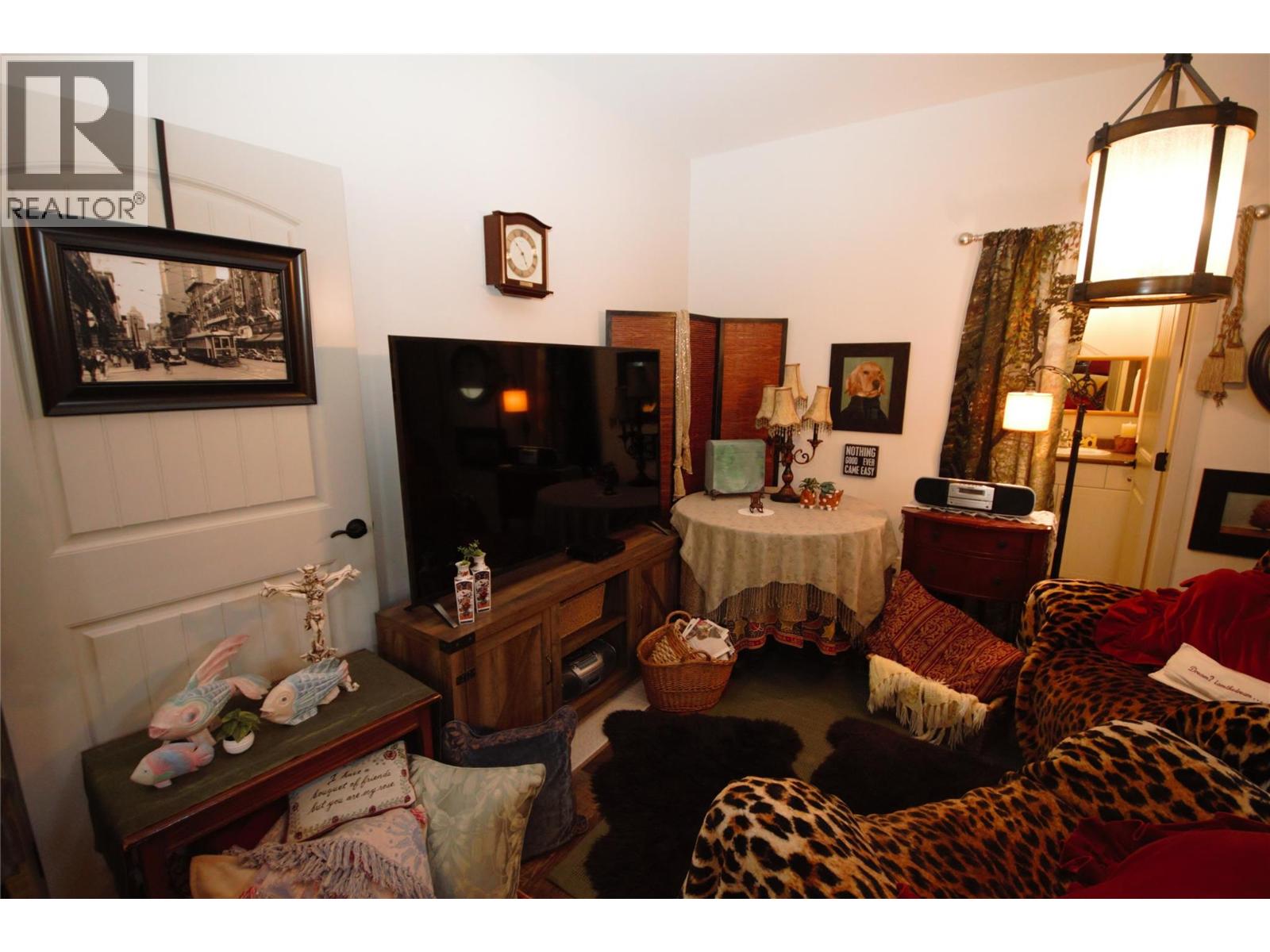 6941 Meadows Drive Property Photo 25