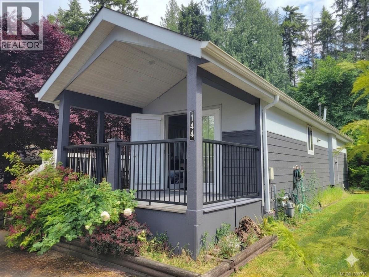 144 3042 River Rd Property Photo 2