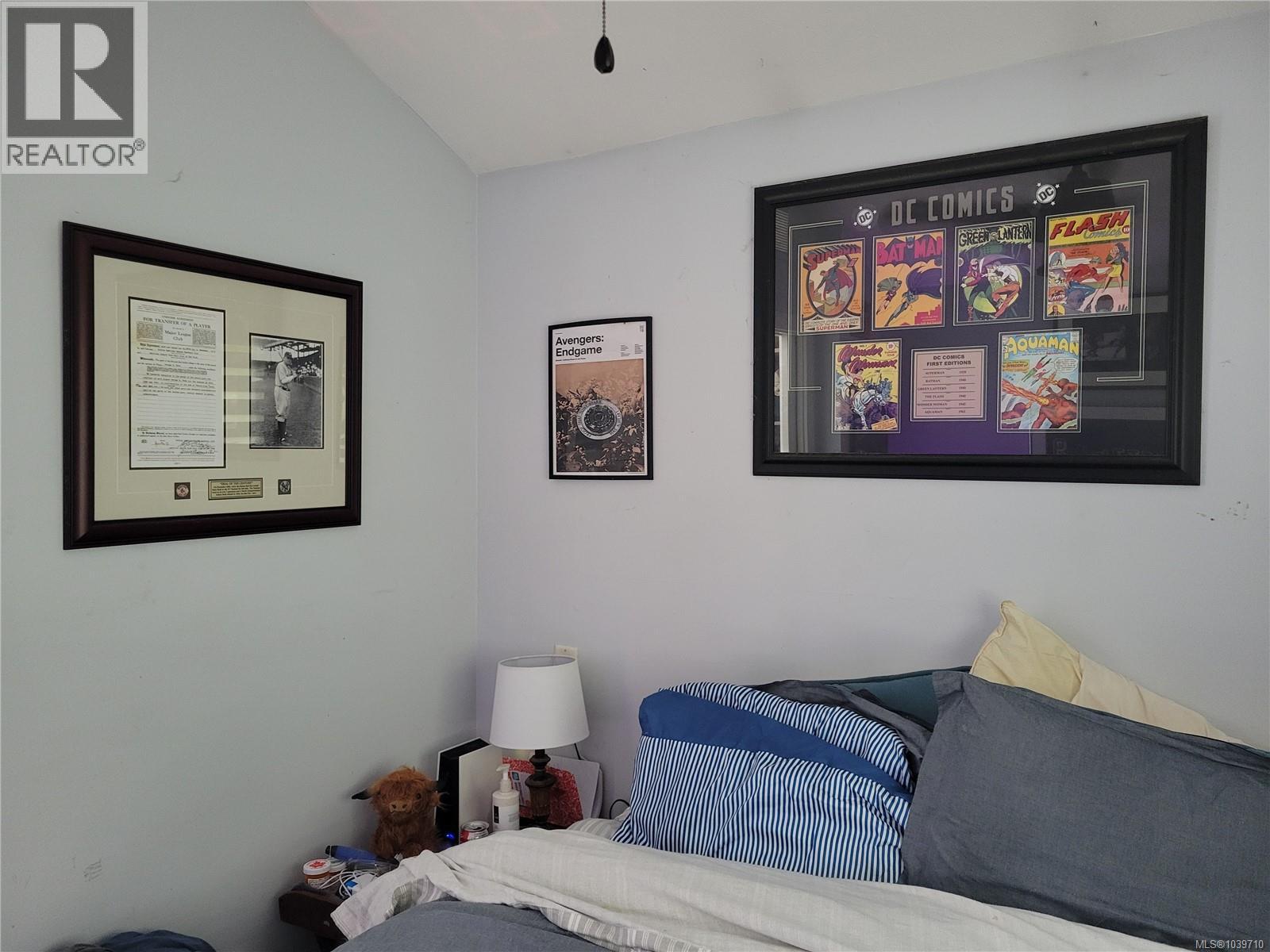 144 3042 River Rd Property Photo 11