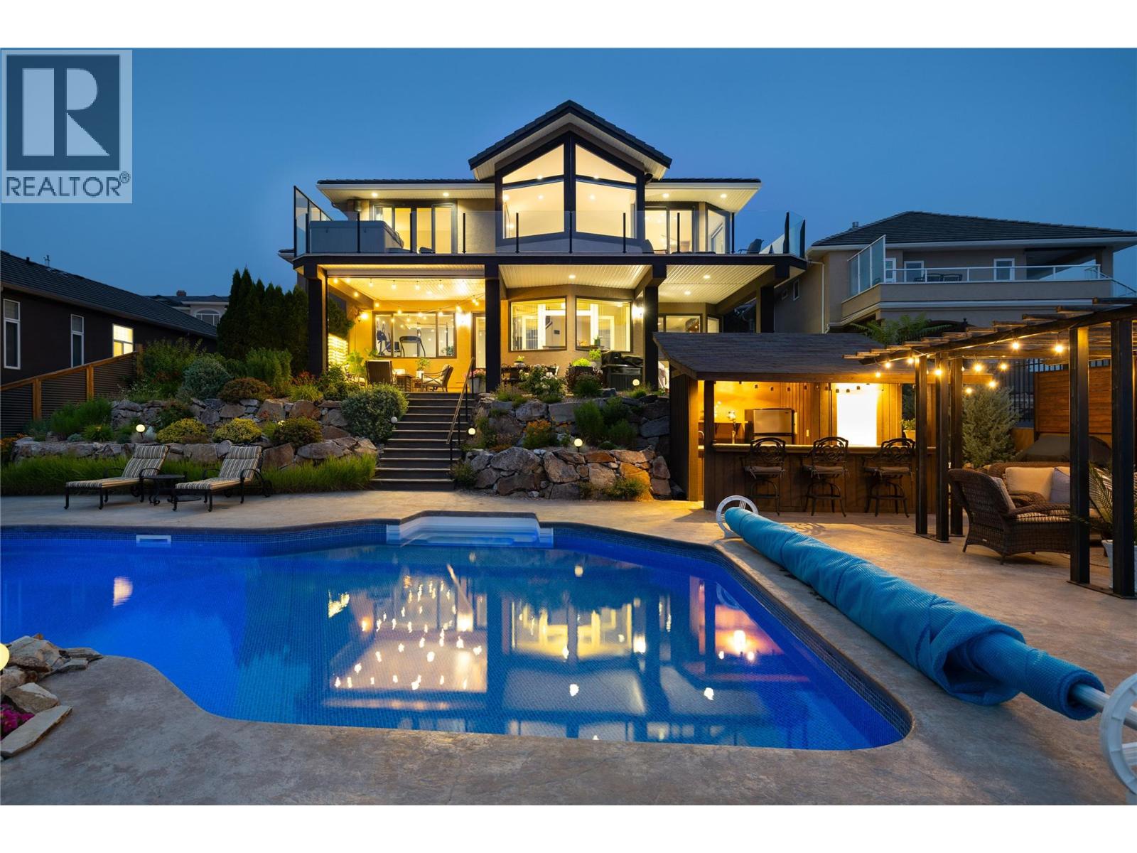 10 Bayview Heights
