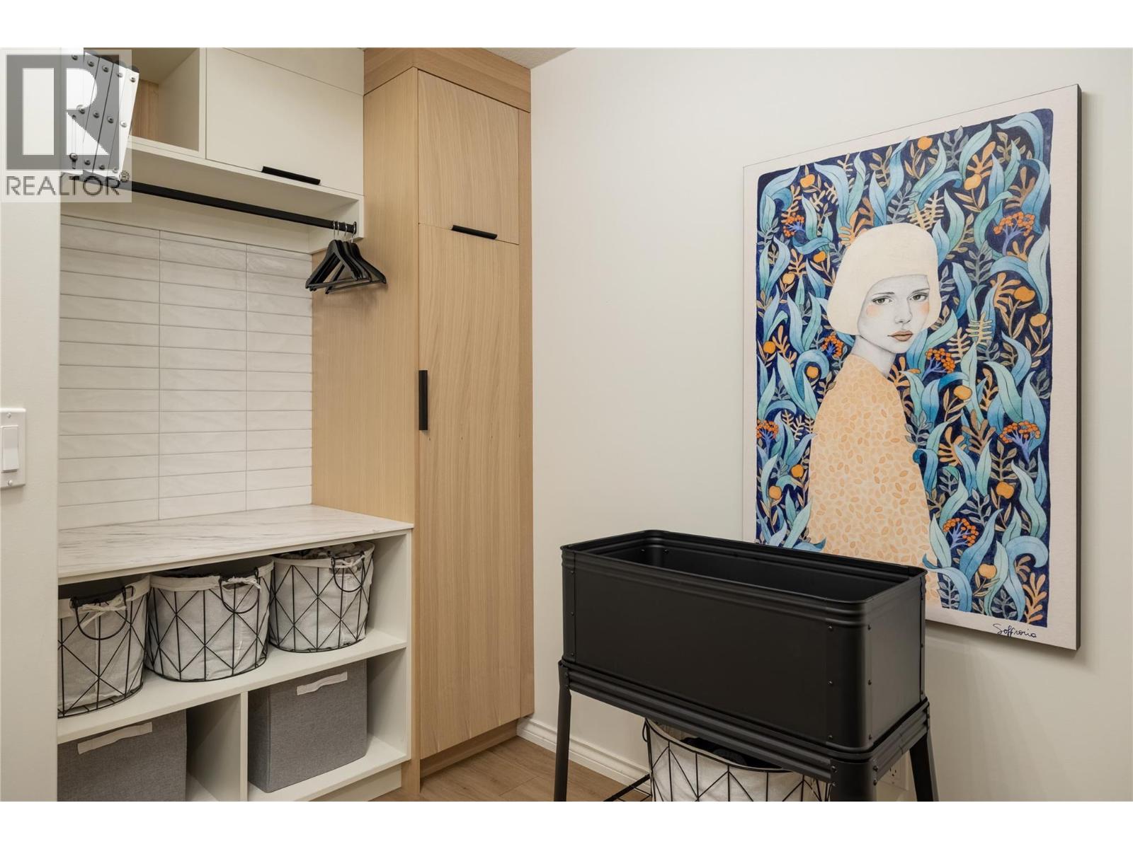 10 Bayview Heights Property Photo 45