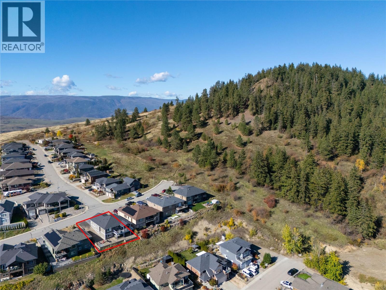 7261 Silver Ridge Drive Property Photo 4