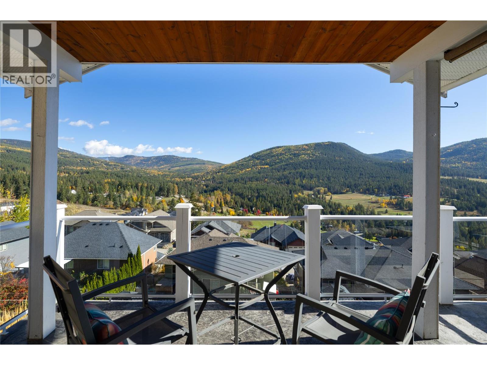 7261 Silver Ridge Drive Property Photo 8