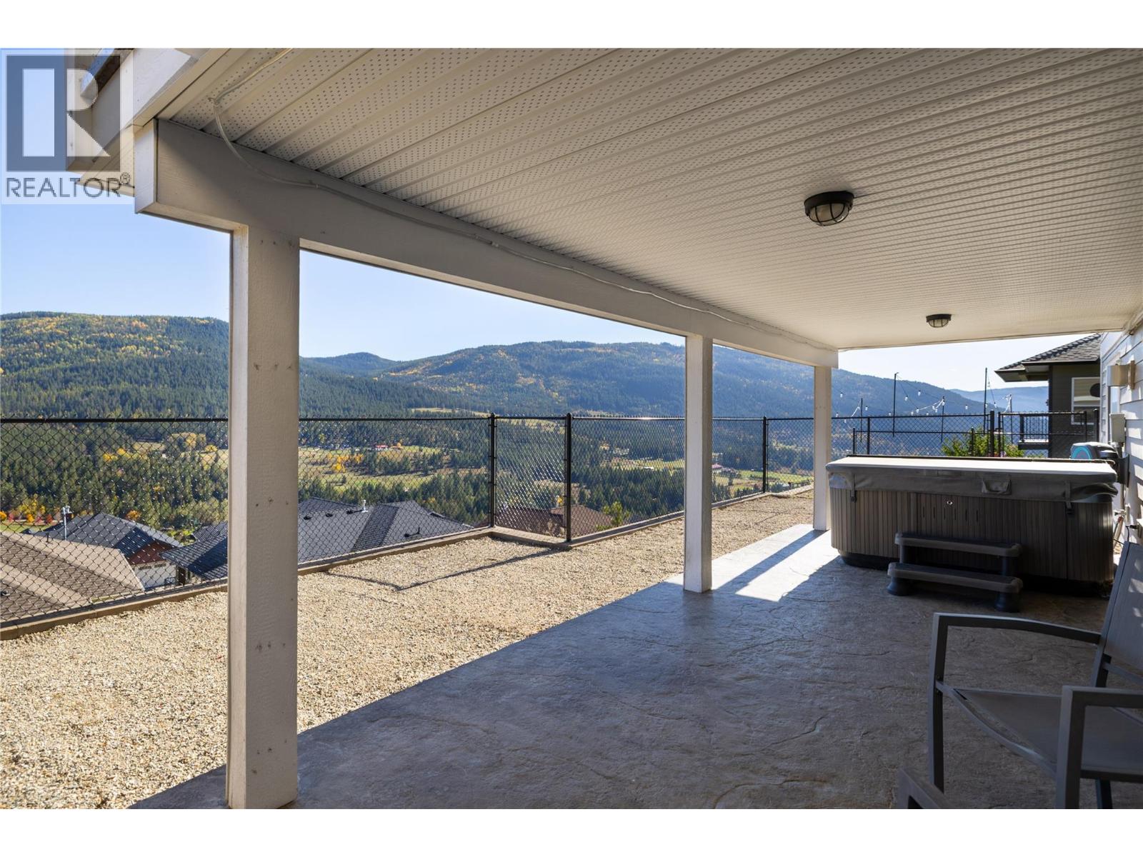 7261 Silver Ridge Drive Property Photo 15