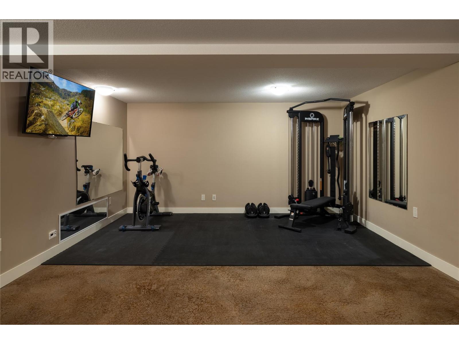 7261 Silver Ridge Drive Property Photo 55
