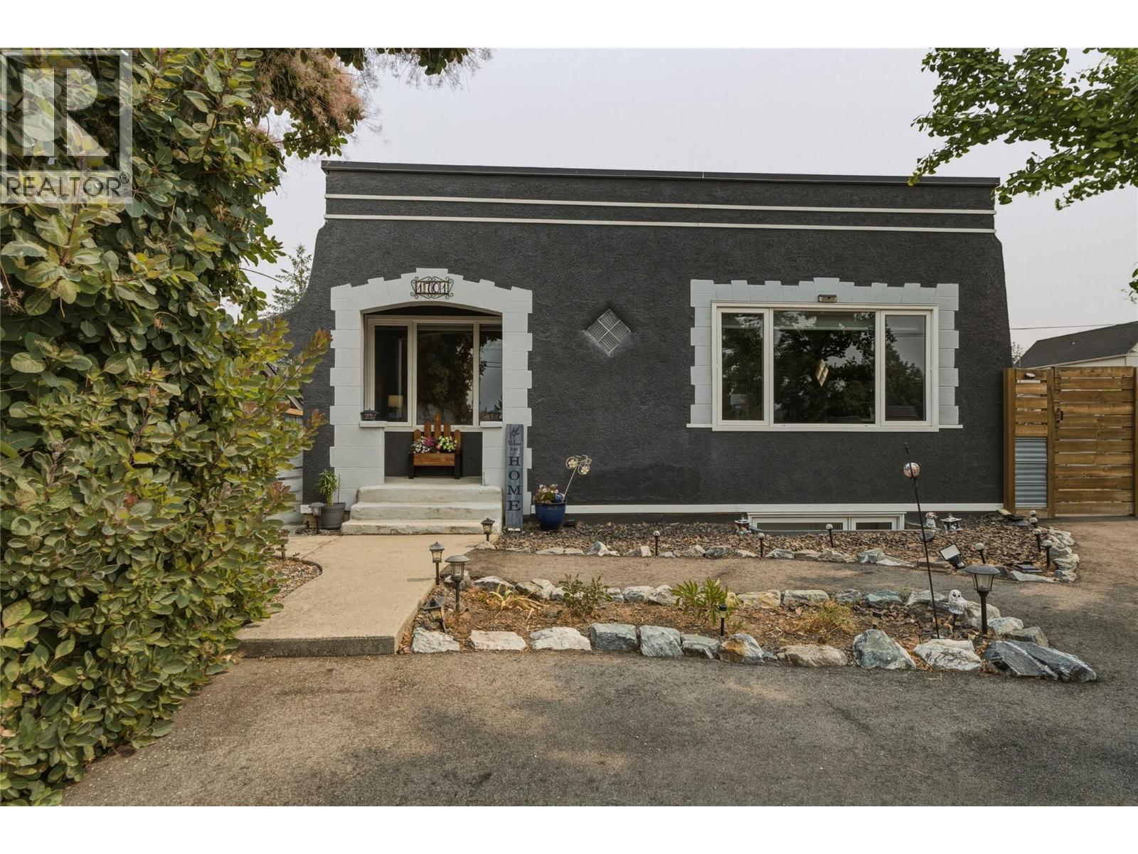 1701 34 Street