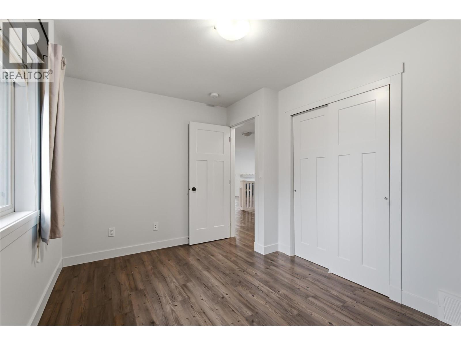 560 & 562 Christleton Avenue Property Photo 25