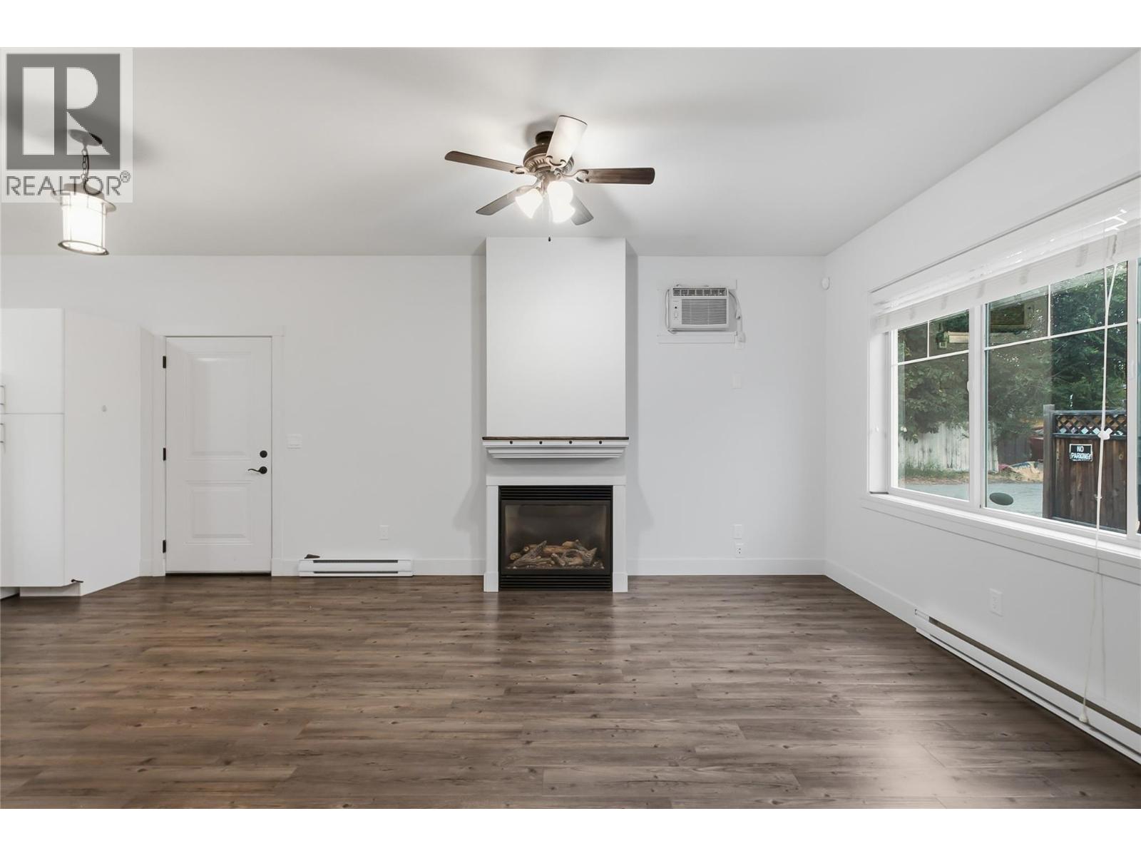 560 & 562 Christleton Avenue Property Photo 36