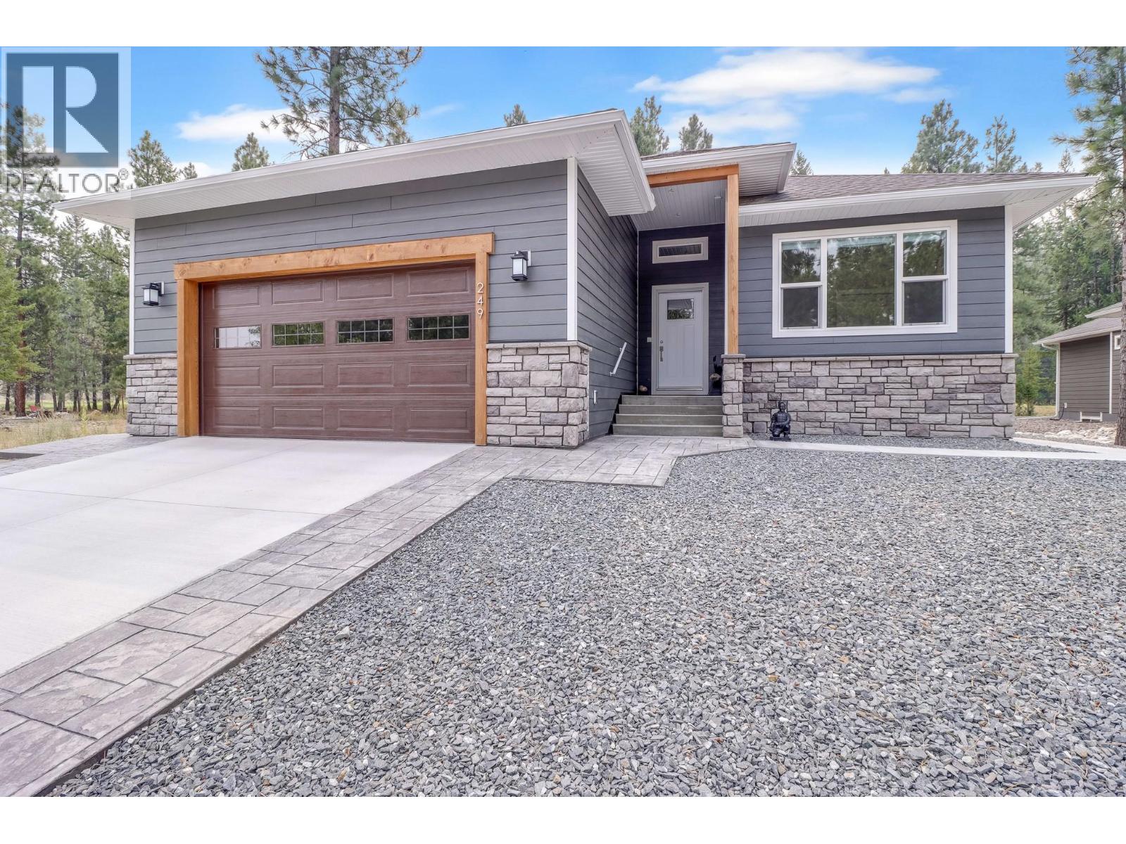 249 SHADOW MOUNTAIN Boulevard Property Photo 1