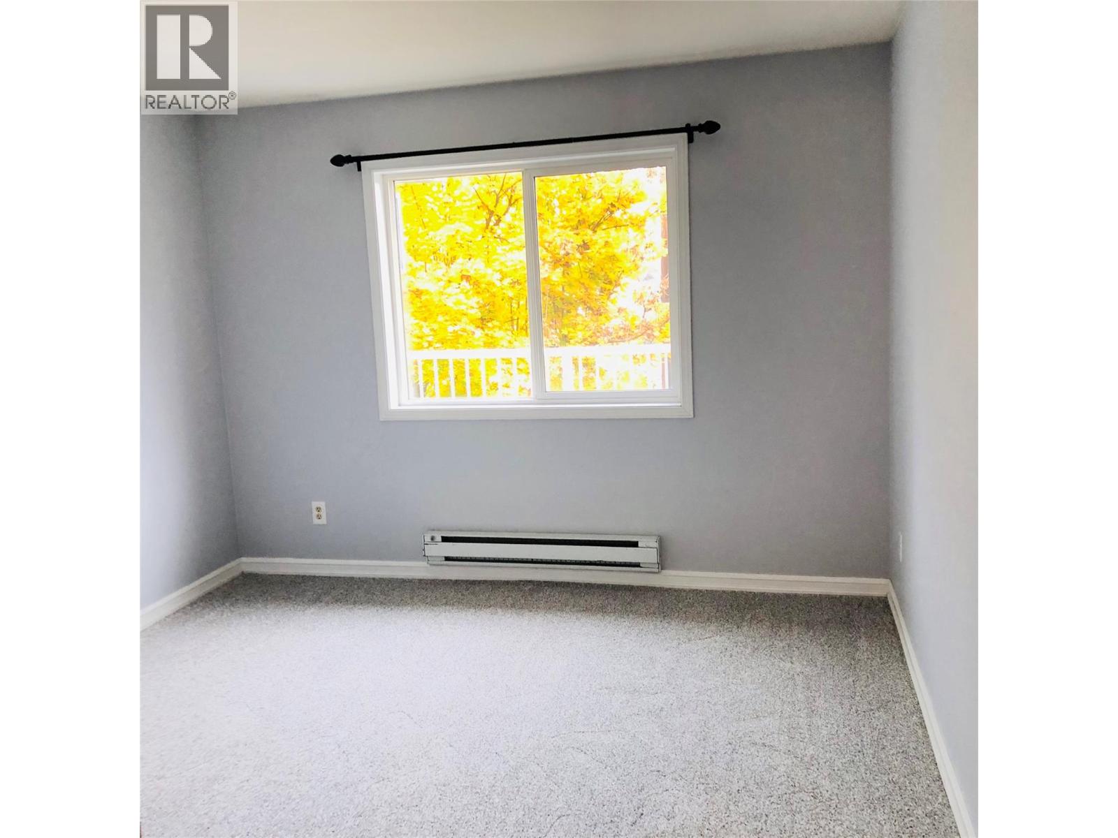 400 Sutton Crescent Unit# 310 Lot# 42 Property Photo 16
