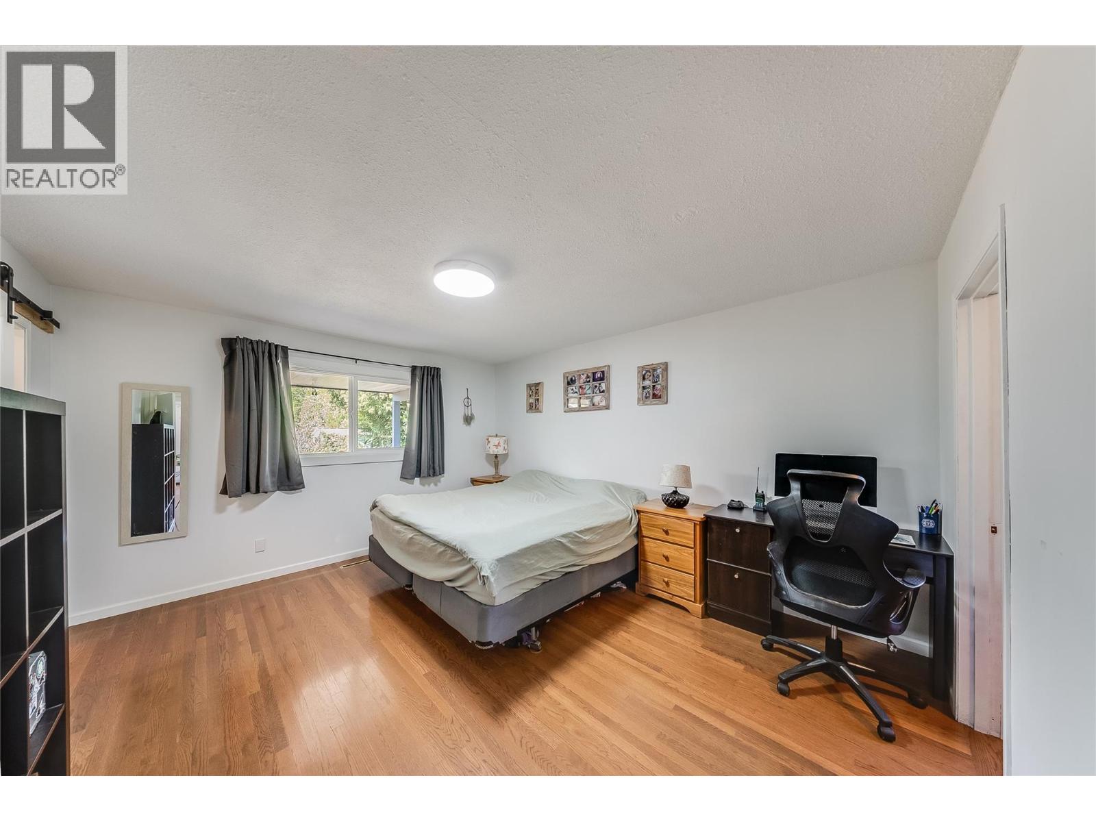 1684 Ridgewood Drive Property Photo 15