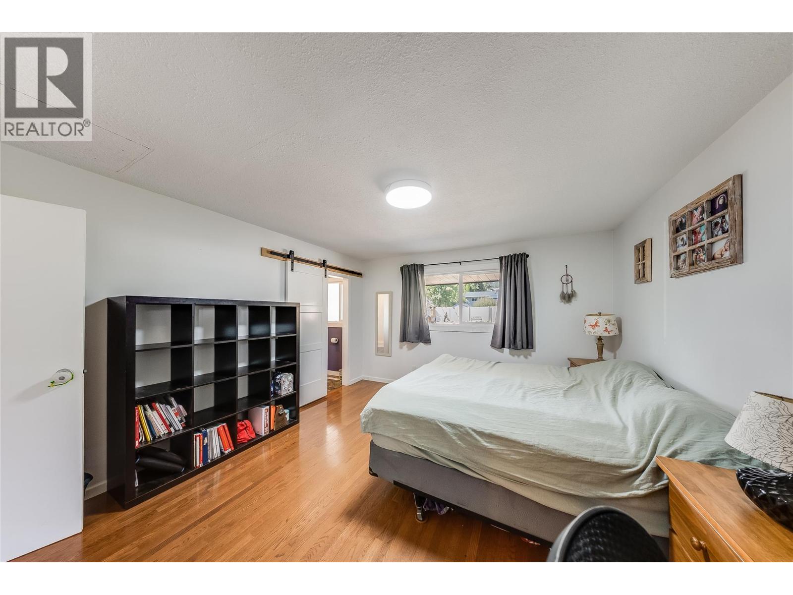 1684 Ridgewood Drive Property Photo 17