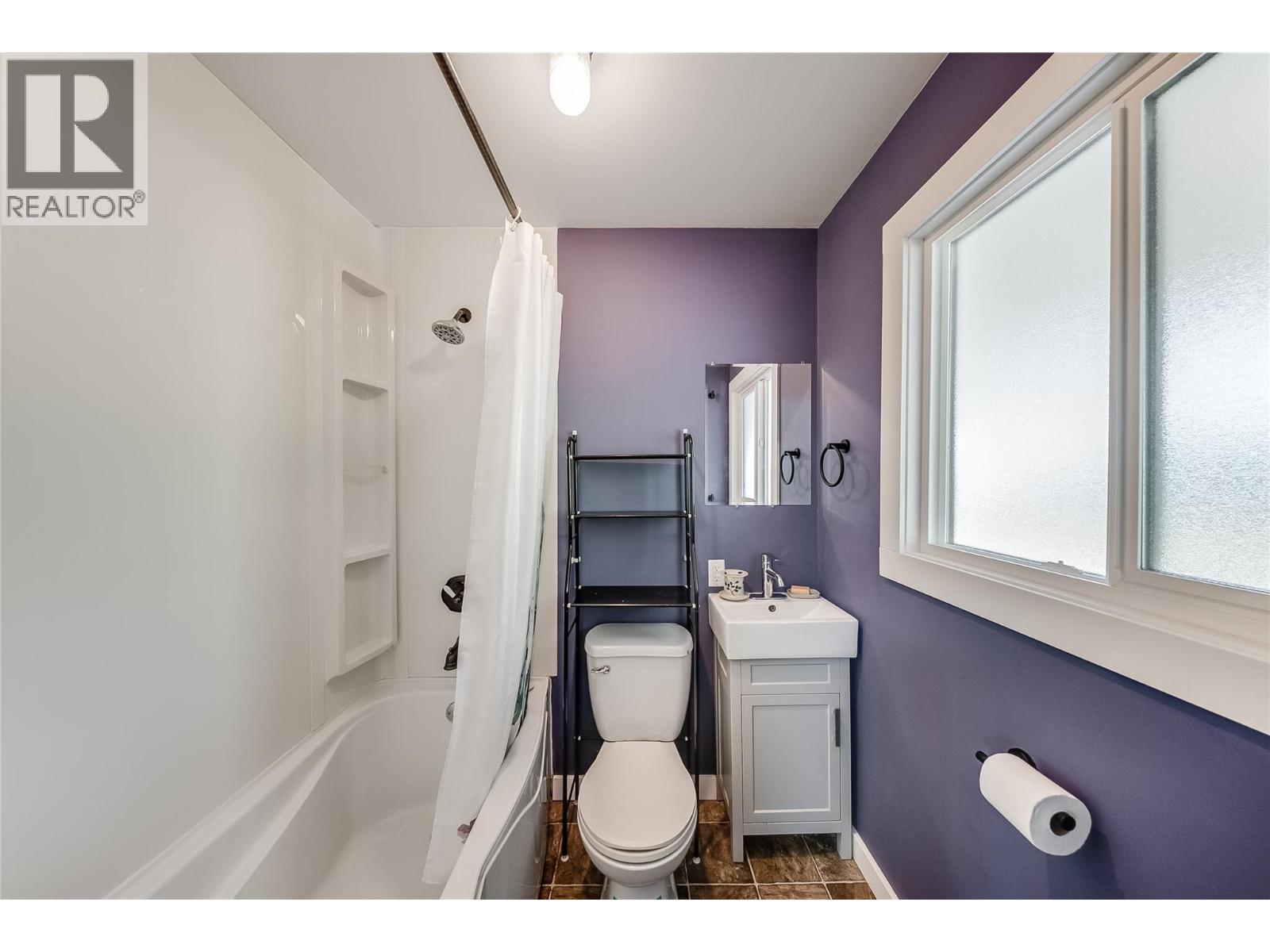 1684 Ridgewood Drive Property Photo 19