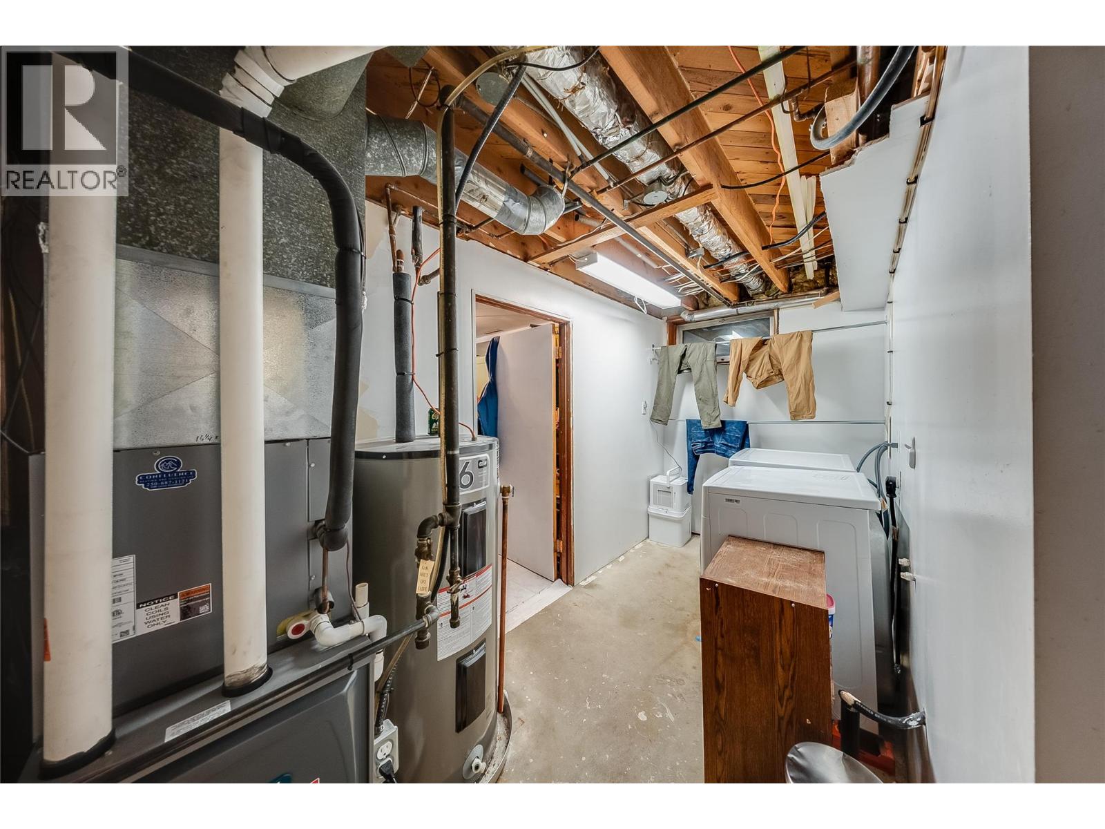 1684 Ridgewood Drive Property Photo 32