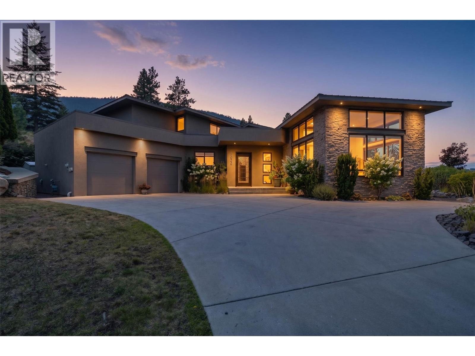 3020 Kicking Horse Drive Property Photo 1