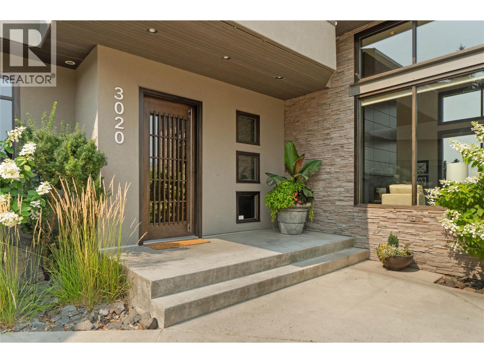 3020 Kicking Horse Drive Property Photo 14
