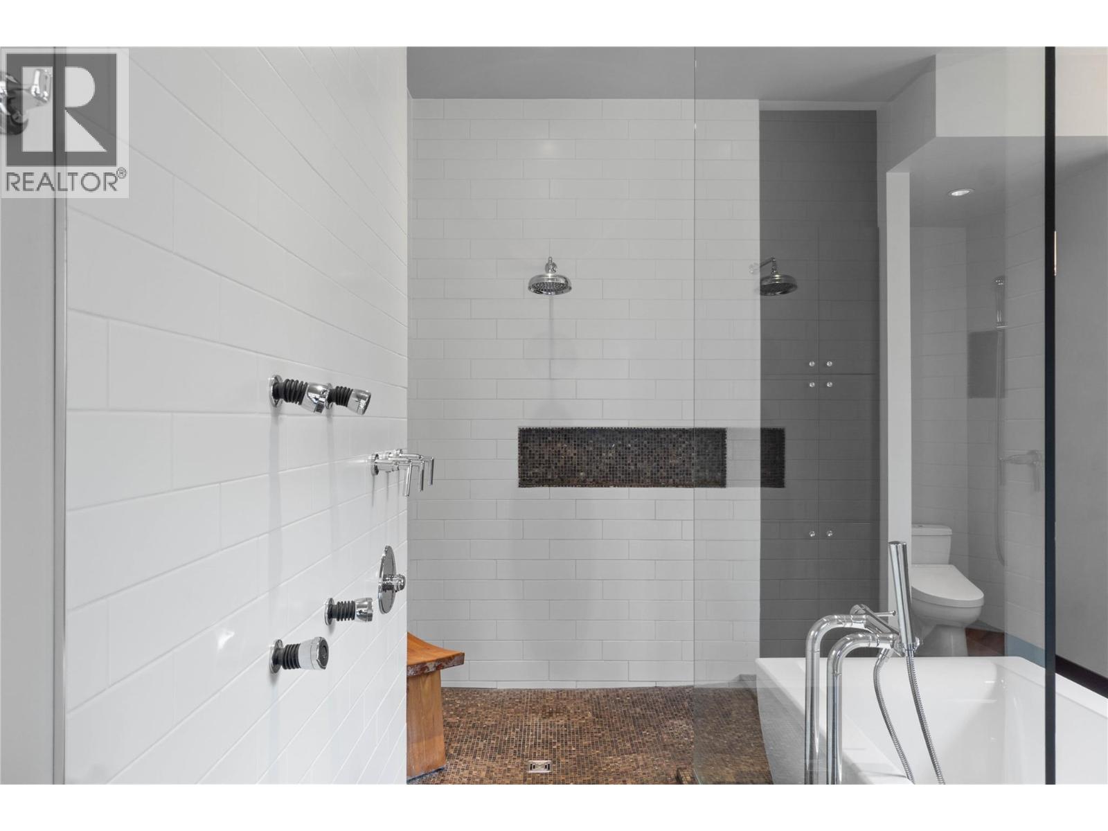 3020 Kicking Horse Drive Property Photo 20