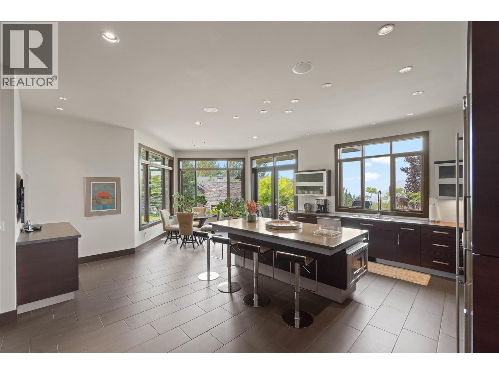 3020 Kicking Horse Drive Property Photo 30