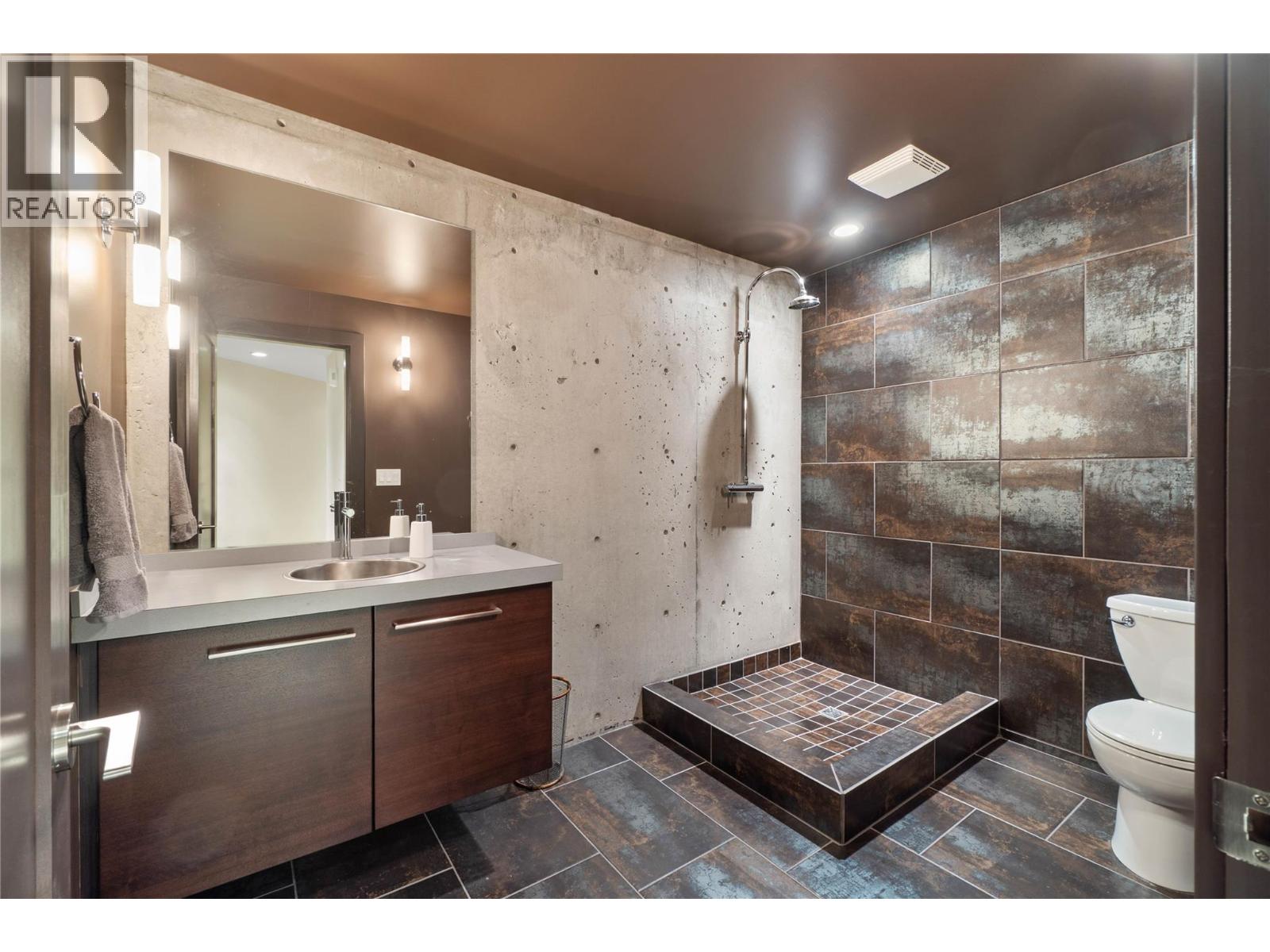 3020 Kicking Horse Drive Property Photo 45