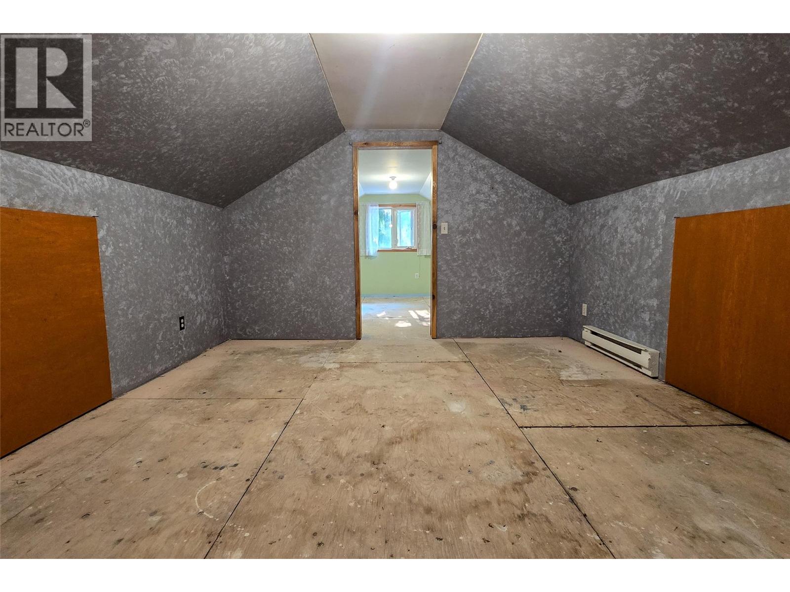 475 Westside Road Property Photo 22