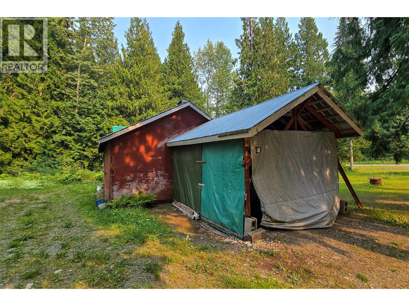 475 Westside Road Property Photo 29