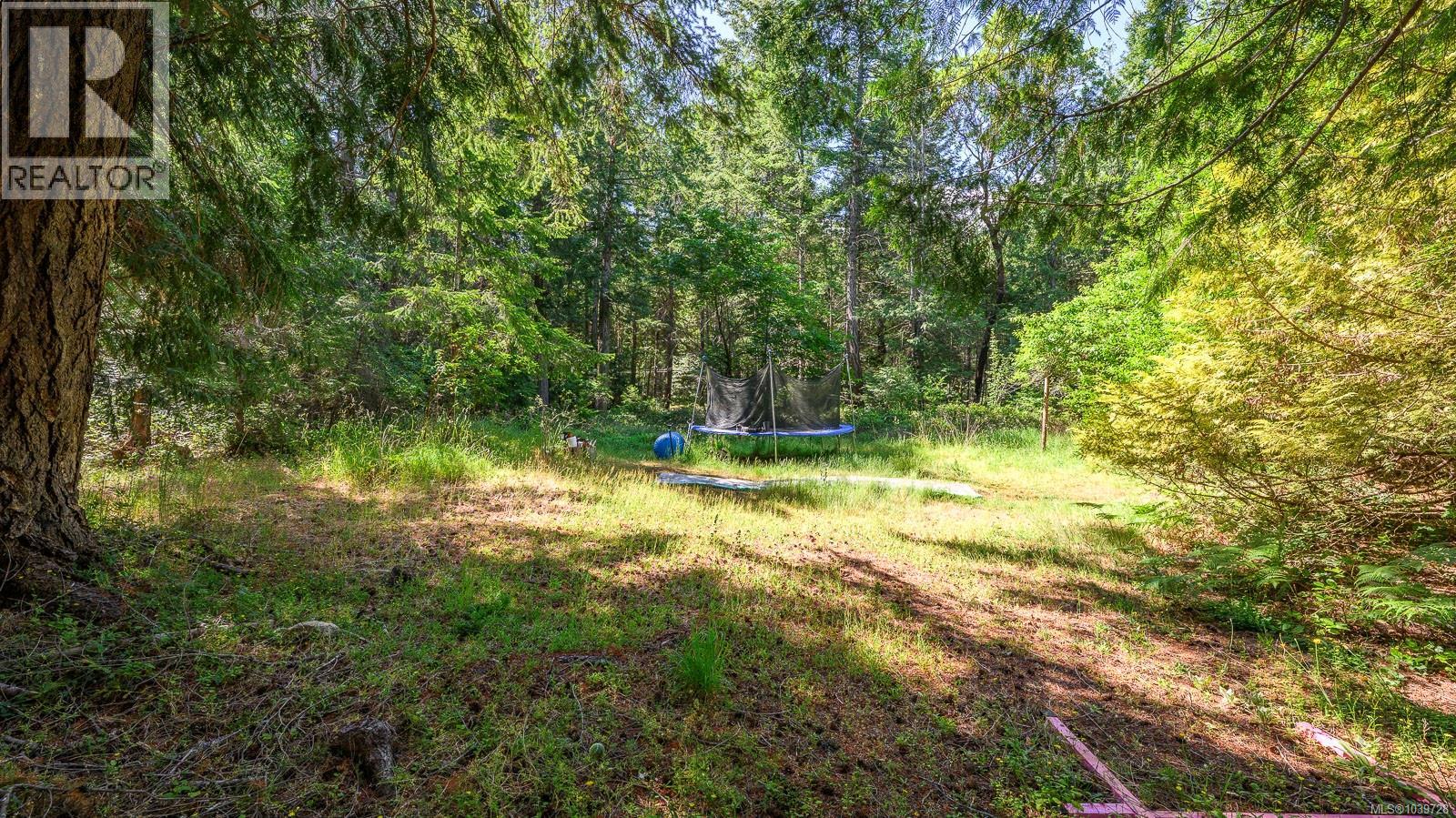6535 St Johns Point Rd Property Photo 4
