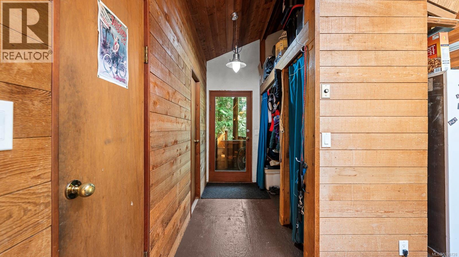 6535 St Johns Point Rd Property Photo 12
