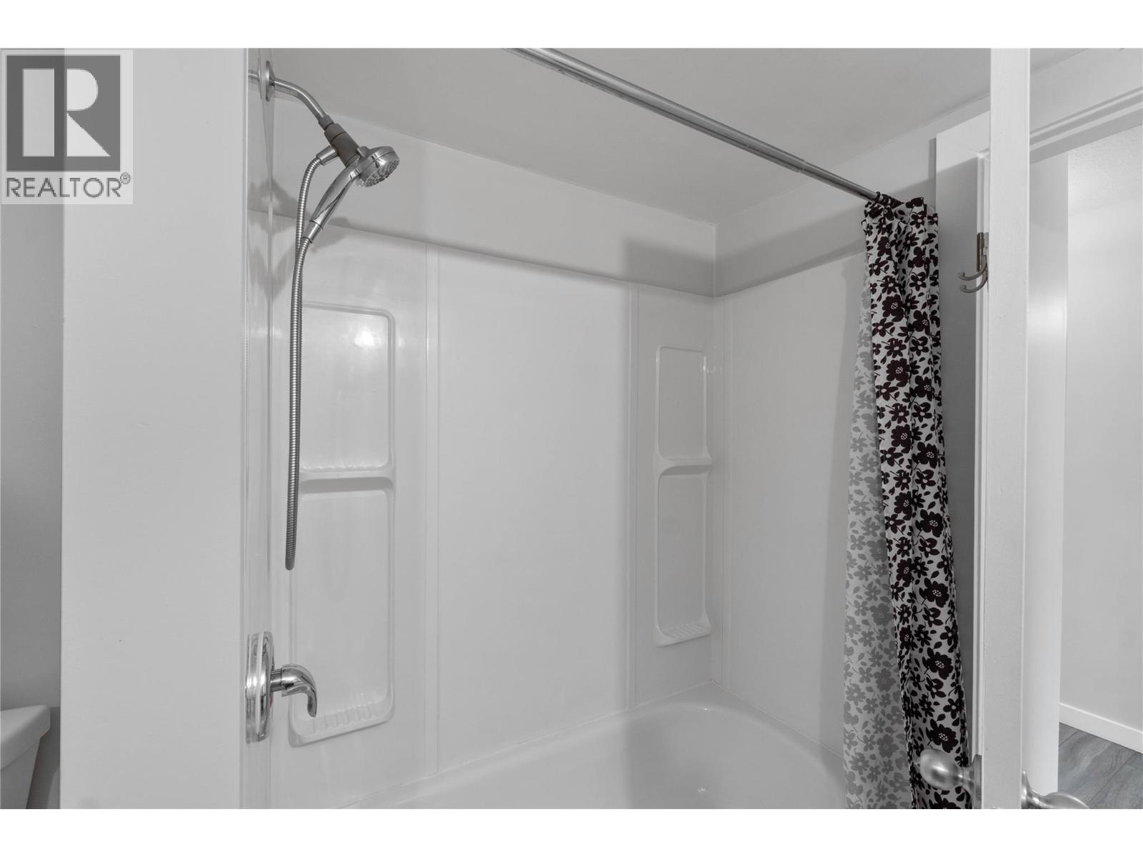 1320 Selkirk Avenue Unit# 4 Property Photo 8