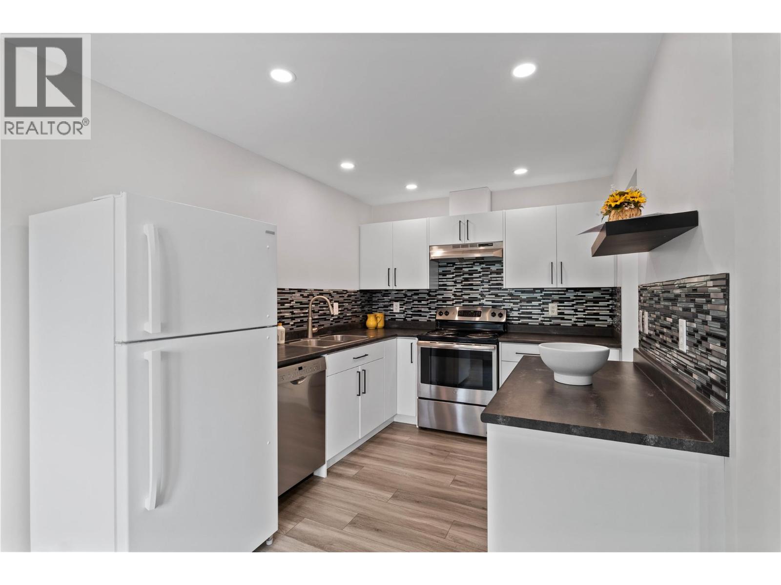 1320 Selkirk Avenue Unit# 4 Property Photo 10