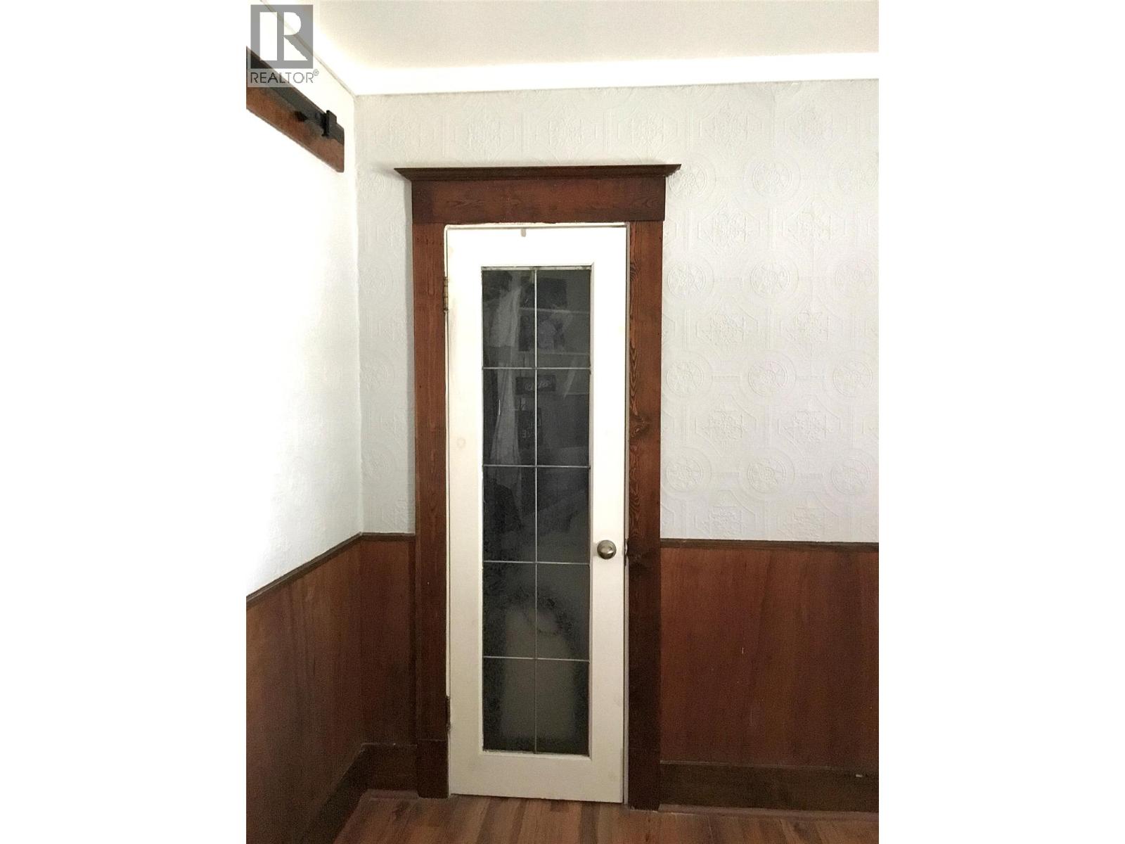 845 Wallinger Avenue Property Photo 21