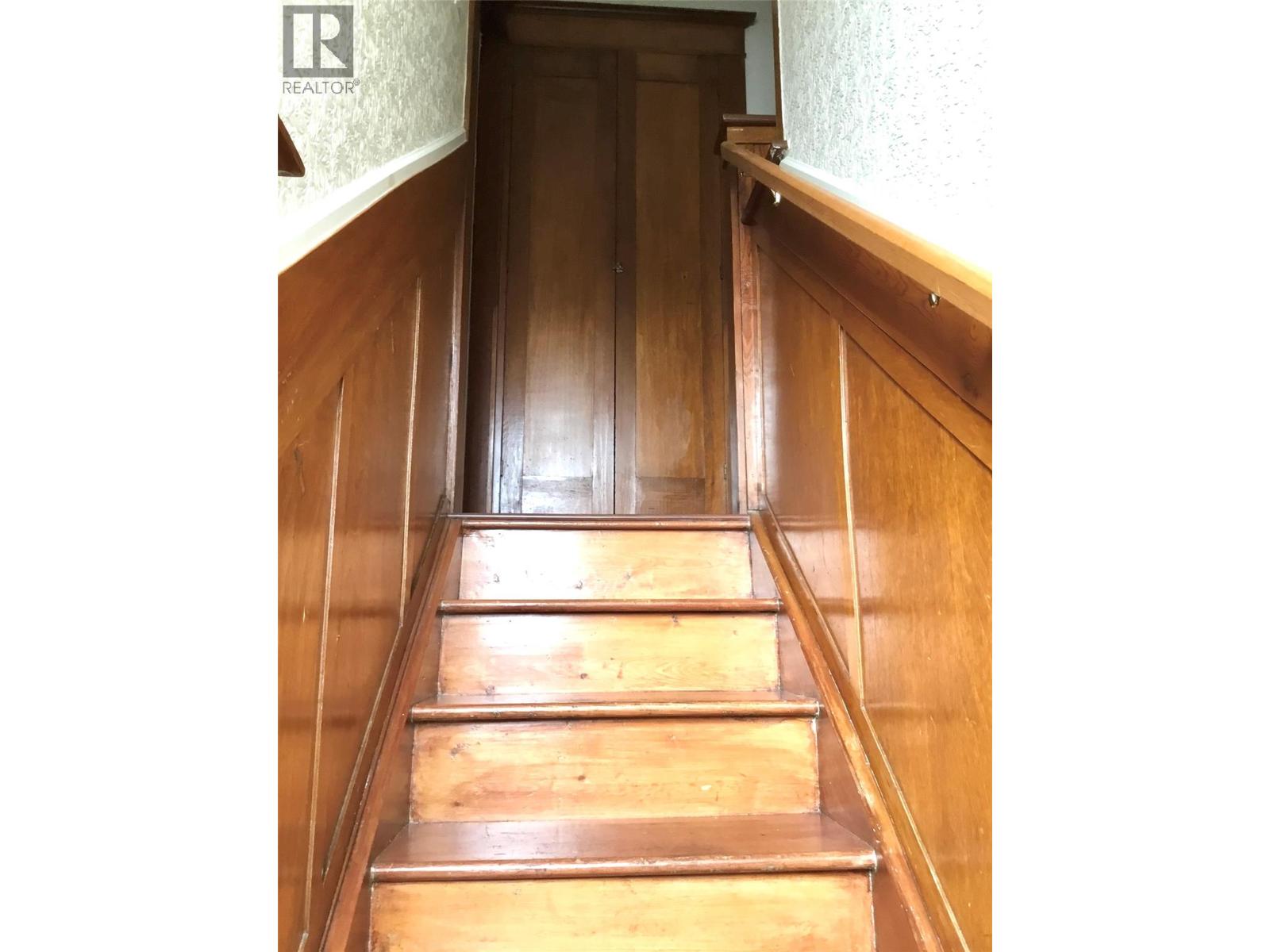845 Wallinger Avenue Property Photo 34