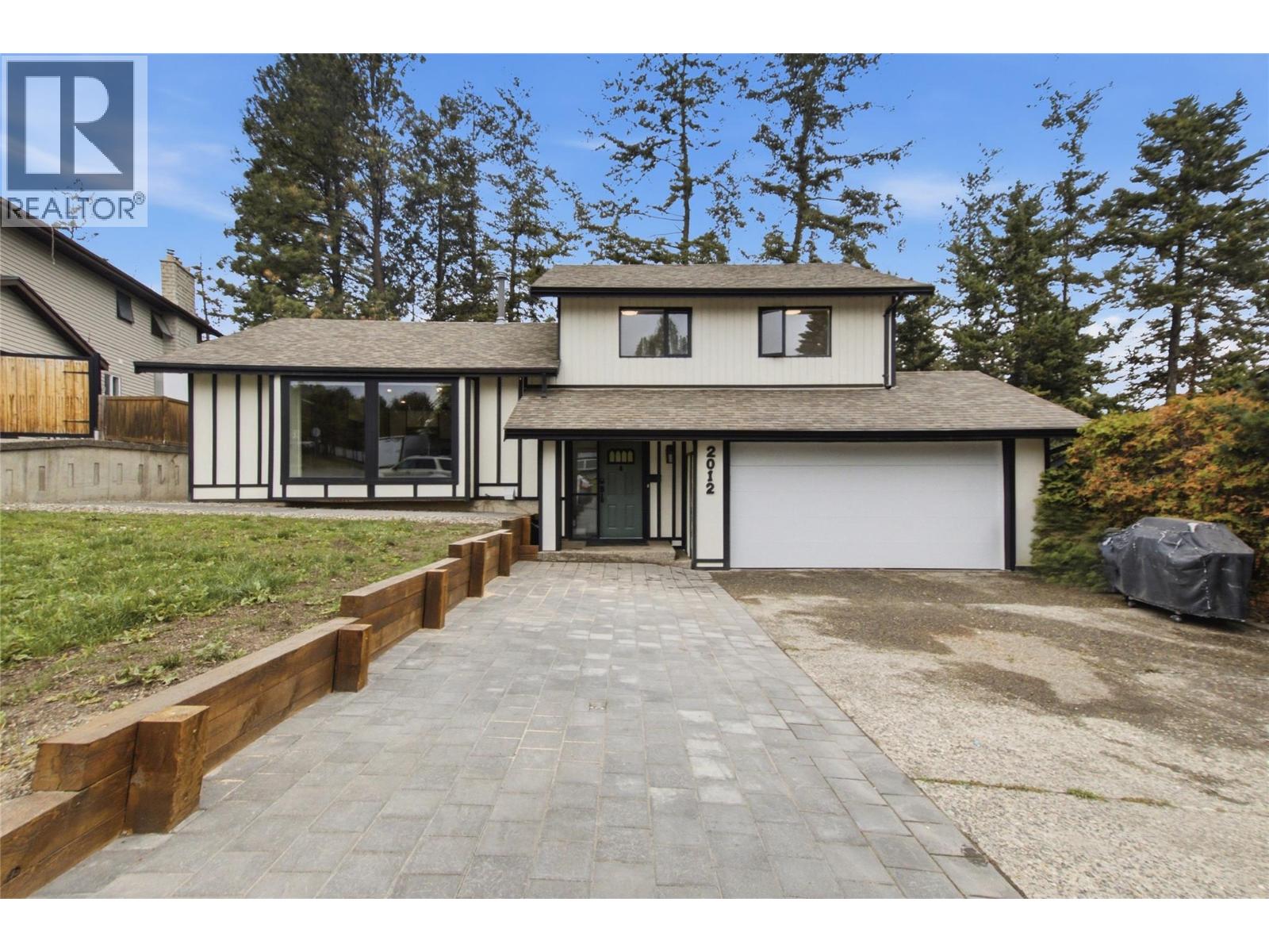 2012 Sifton Avenue Property Photo 1