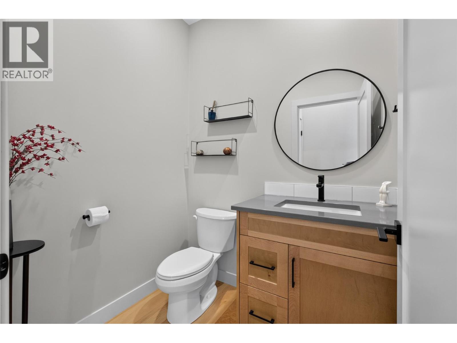 9823 Cathedral Drive Property Photo 13