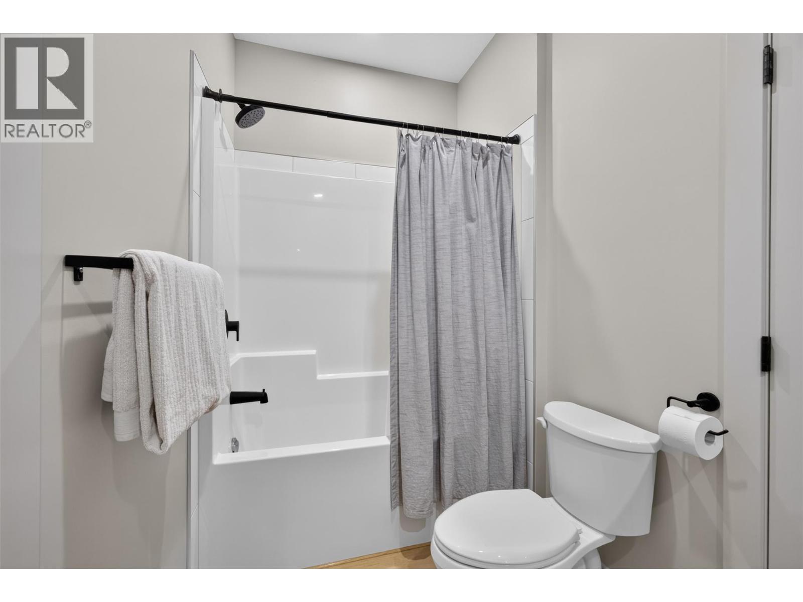 9823 Cathedral Drive Property Photo 27