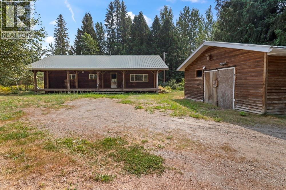 122 Silvercrest Road Property Photo 1