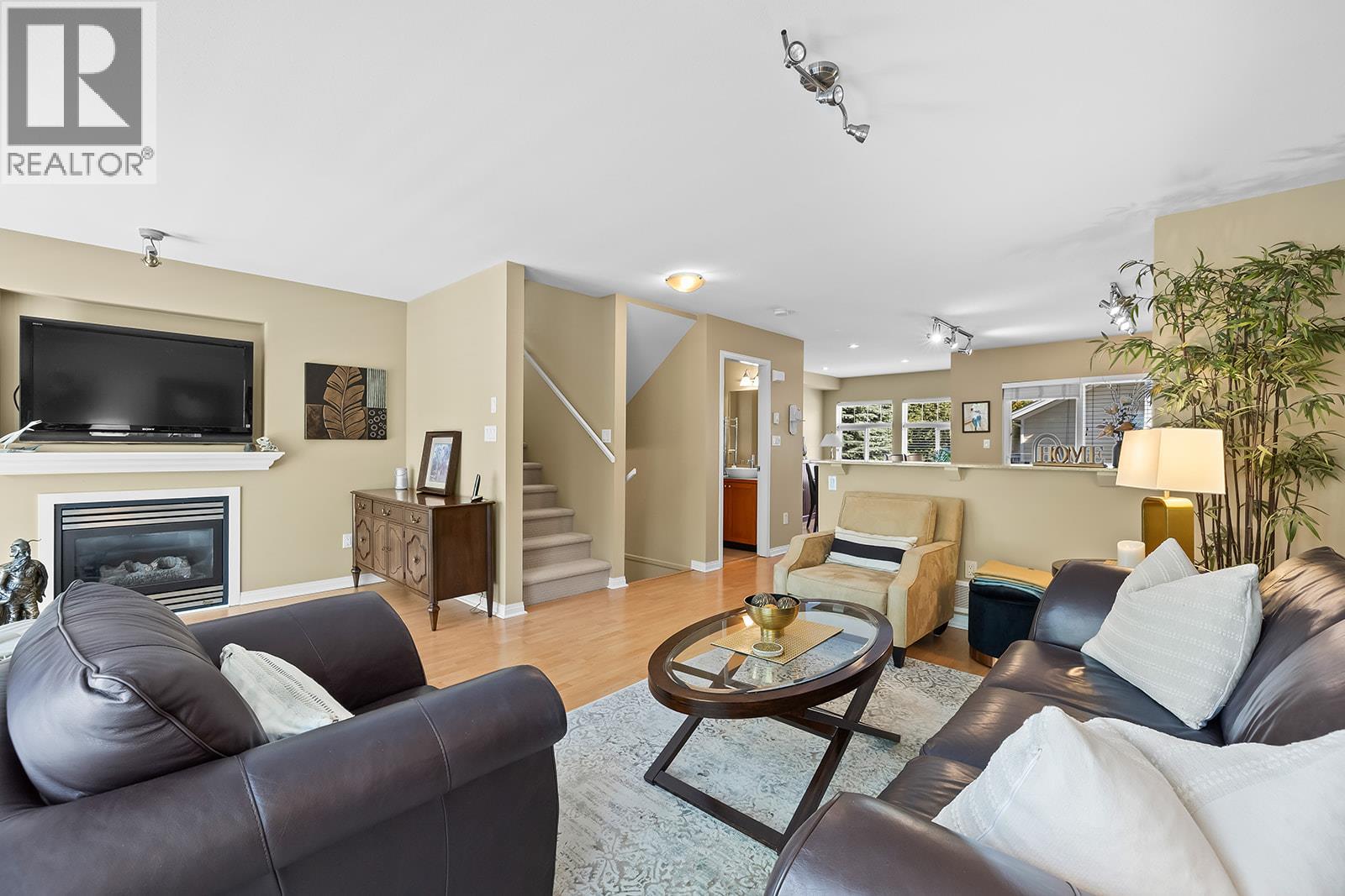 1853 Parkview Crescent Unit# 12 Property Photo 5