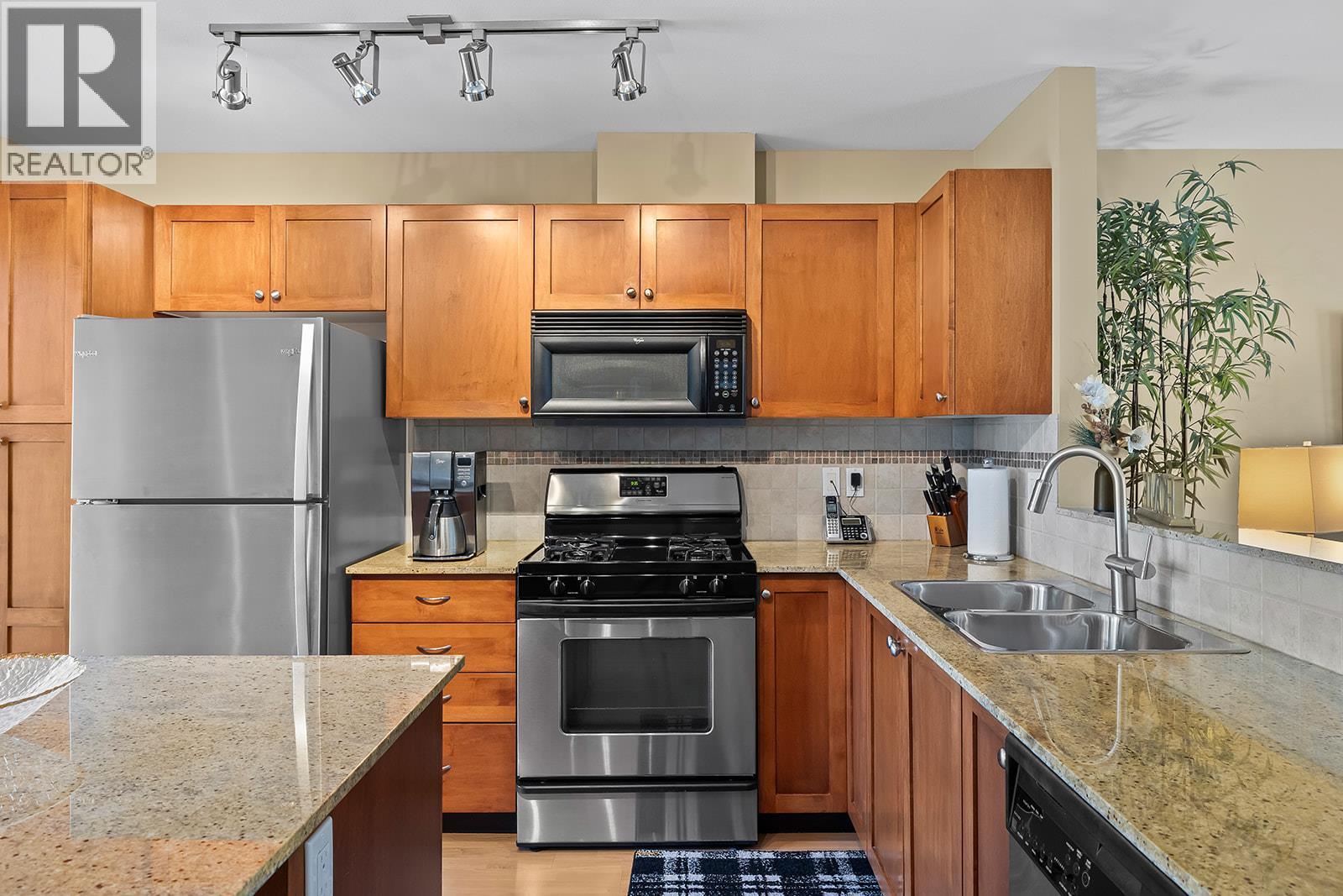 1853 Parkview Crescent Unit# 12 Property Photo 11