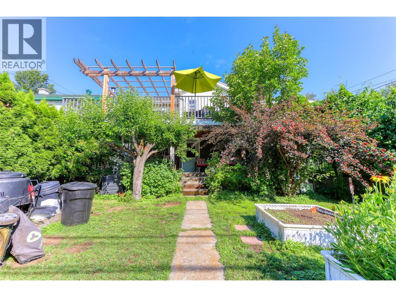654 Schofield Highway Property Photo 38